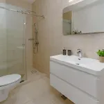 Lakeside Serenity Adamar