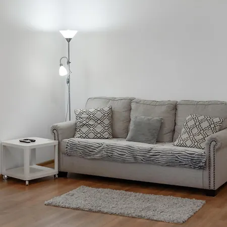 Апартаменты Lakeside Serenity Adamar